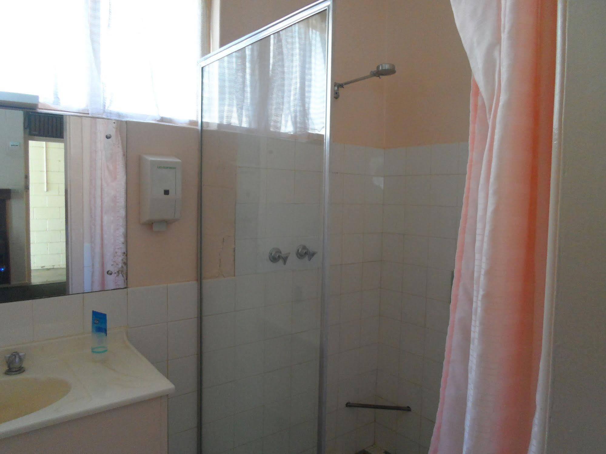 Jasper Motor Inn Аделаида Экстерьер фото